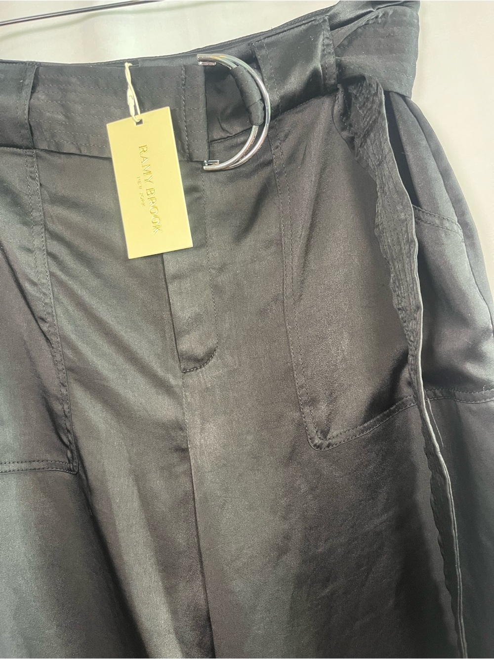 Ramy brook black Hayden belted satin cropped utility pants NWT SZ 6 - Picture 4 of 8
